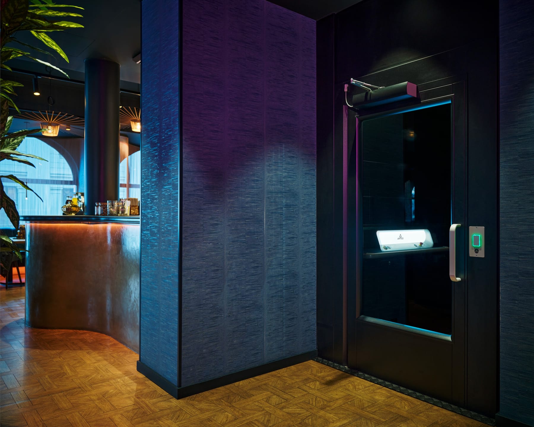 Aritco PublicLift Access installed in a commercial space in Oslo